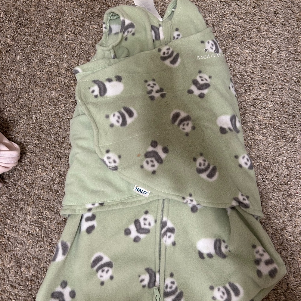 Halo Green Sleep Sacks with Panda Print